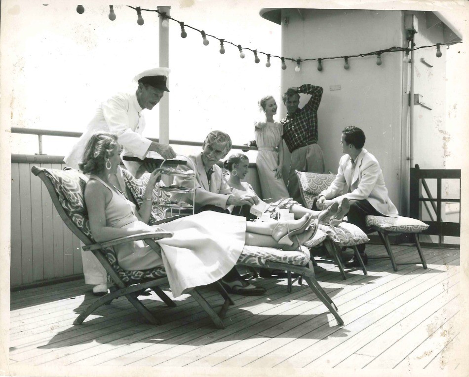 ALL ABOARD FOR BROADWAY!